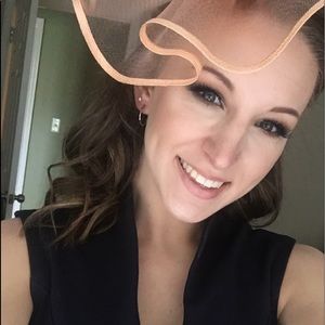 Meet your Posher, Olivia